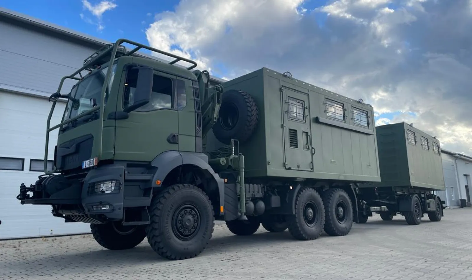 Armádne vozidlá Ukrajina